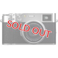 【新着入荷/送料無料】FUJIFILM 富士フイルム X100VI 4020万画素 APS-Cセンサー搭載 プレミアムコンパクトカメラ シルバー