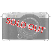 【在庫あり/すぐ発送】FUJIFILM 富士フイルム ミラーレス一眼カメラ X-M5 レンズキット(XF15-45) シルバー