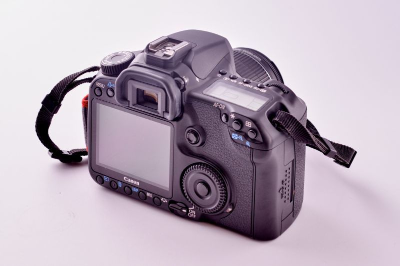 キャノン Canon EOS 40D・EF-S18-55mm ISレンズキット 中古