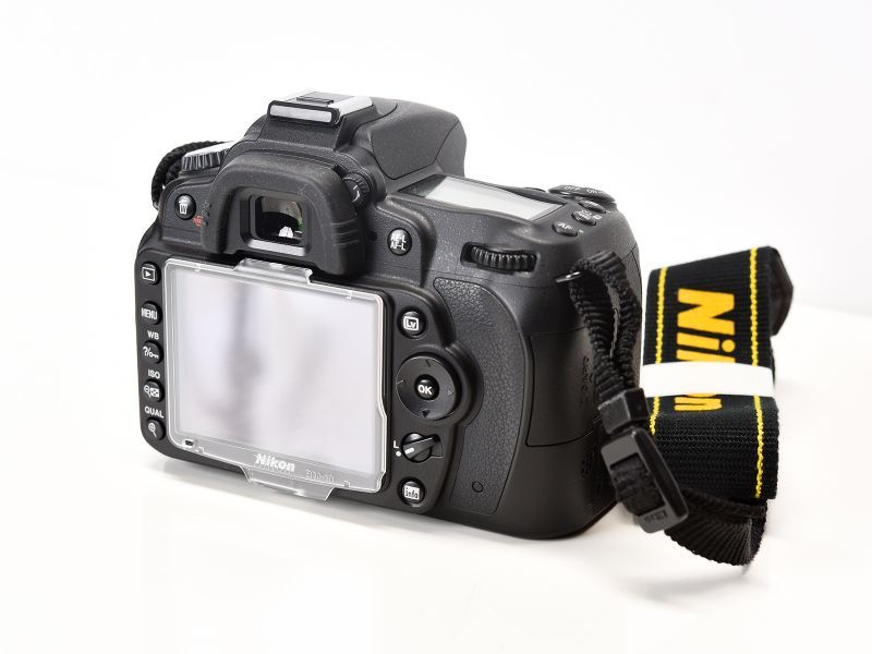 中古超美品"Nikon D90 ボディ+元箱のフルセット"