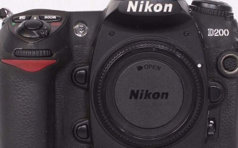Nikon D200 ＋バッテリーグリップ 中古