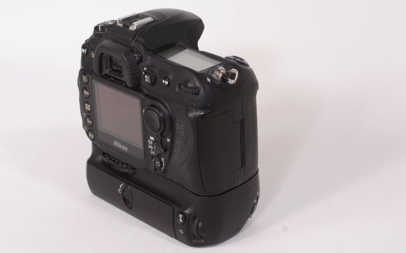Nikon D200 +バッテリーグリップ 中古